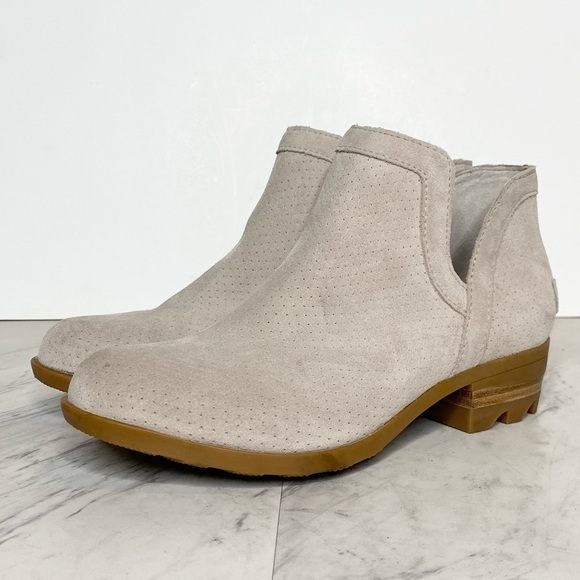 Sorel Lolla Cutout Bootie 6 - Picture 1 of 14
